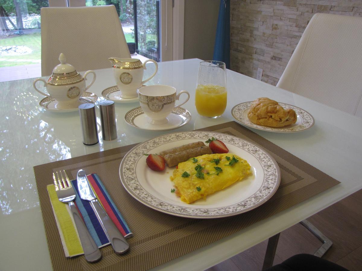 Riverfront Bed And Breakfast Lynn Creek ภายนอก รูปภาพ